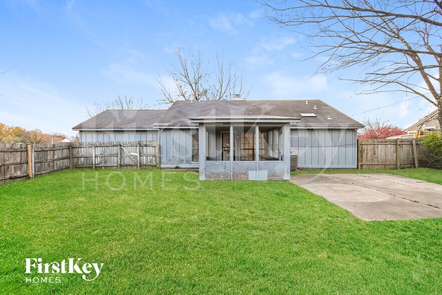 Building Photo - 4415 Sunnyslope Dr