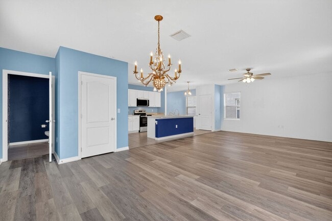 Building Photo - 3039 Tansy St