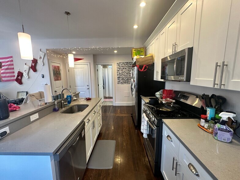 Building Photo - 9 Oswald St