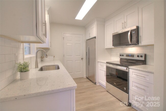 Building Photo - 205 N Church St