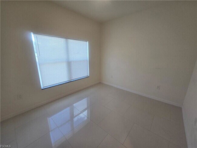 Building Photo - 3120 29th St SW