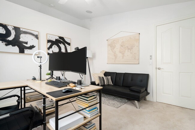 Building Photo - 76941 Coventry Cir