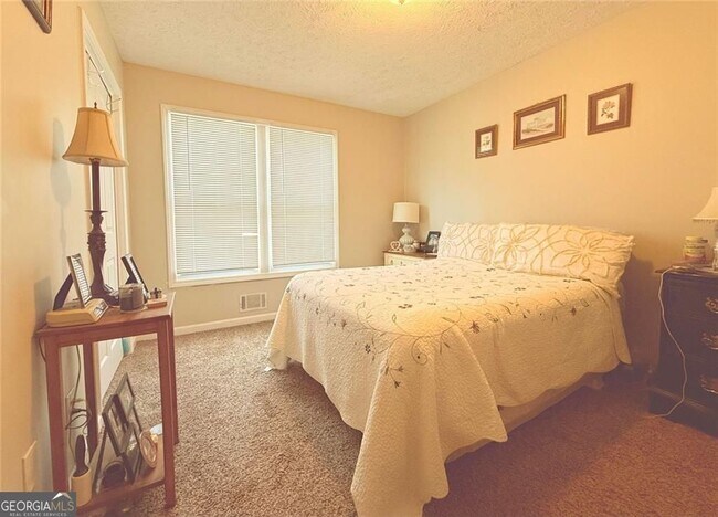 Building Photo - 419 Etowah Valley Way