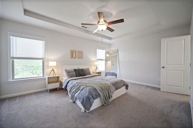 Building Photo - 1595 Ridgebrook Downs