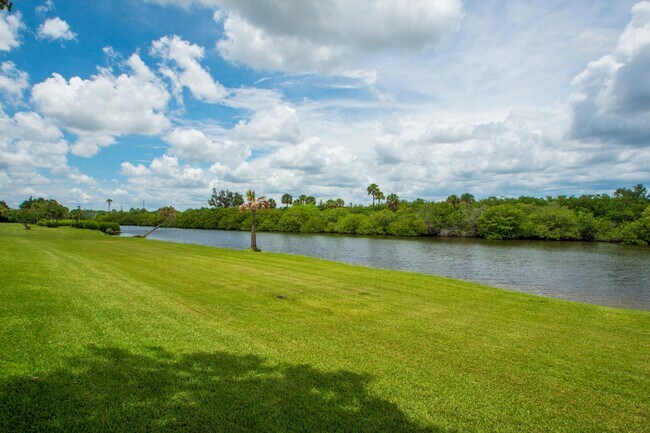 Building Photo - 2800 Indian River Blvd