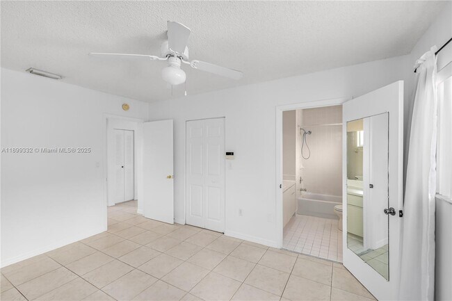 Building Photo - 7666 W 34th Ln