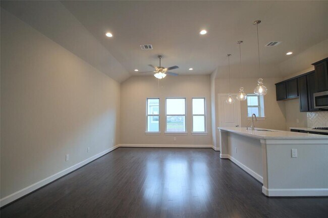 Building Photo - 11917 Oakmont Valley Trace