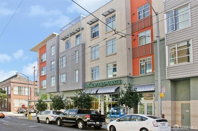 Building Photo - 451 Kansas St