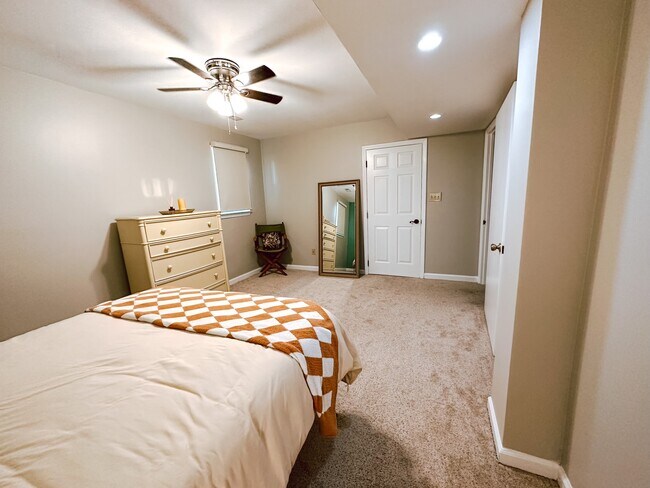 Building Photo - 1408 Highland Trl