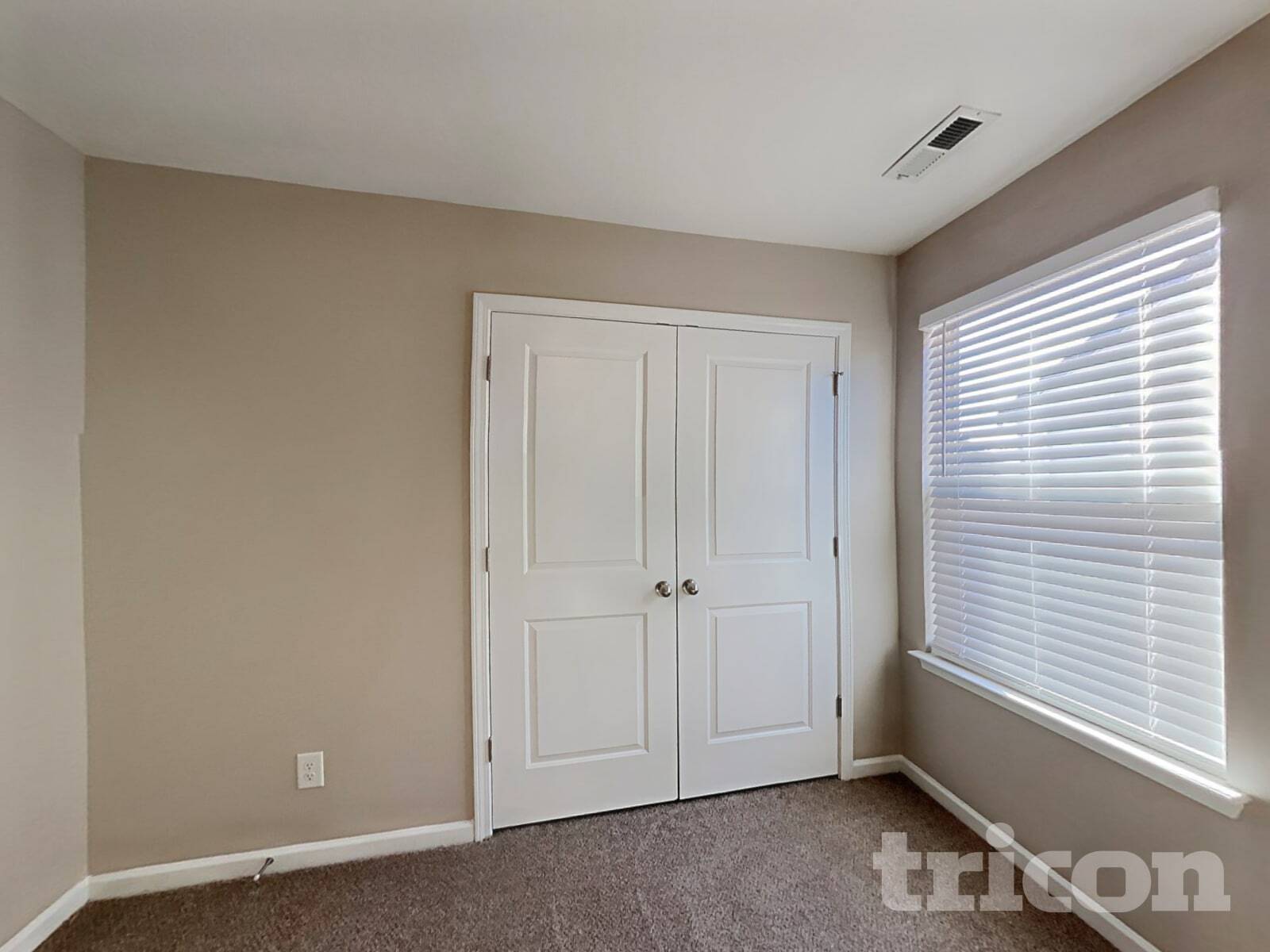 Building Photo - 2906 San Saba St