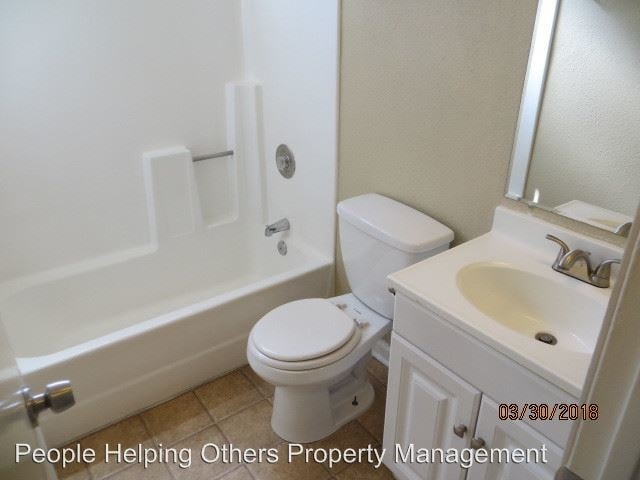 Building Photo - 5460-5468 Imperial Ave