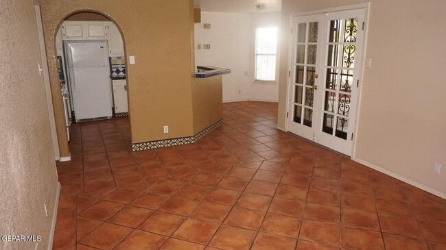 Building Photo - 1801 Garden Gate Way