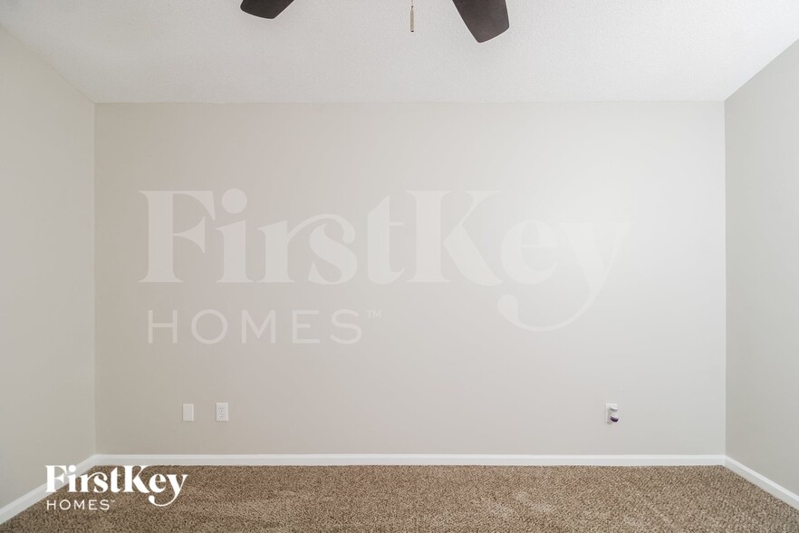 Building Photo - 4 Brandywine Cir