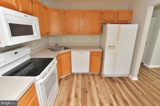 Building Photo - 136 Brookland Ct