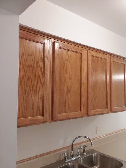 Building Photo - 3246 Douglas Dr N