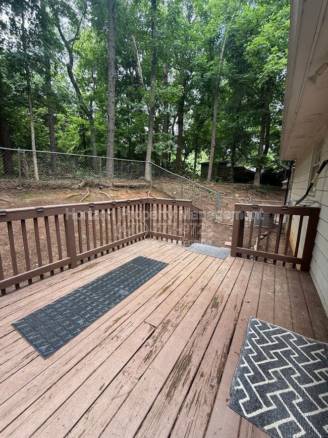 Building Photo - 4433 Sardis Dr