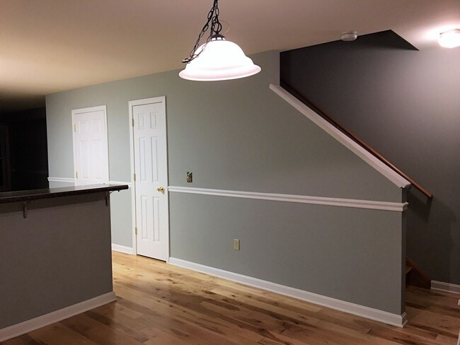 Building Photo - 75-C SL