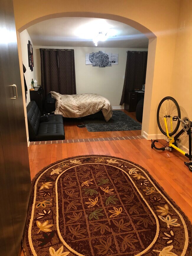 Building Photo - 2425 N Capitol St NE