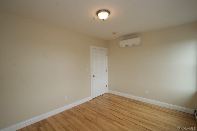 Building Photo - 385 Palisade Ave