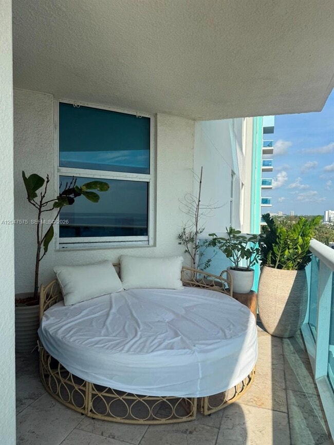 Building Photo - 9201 Collins Ave