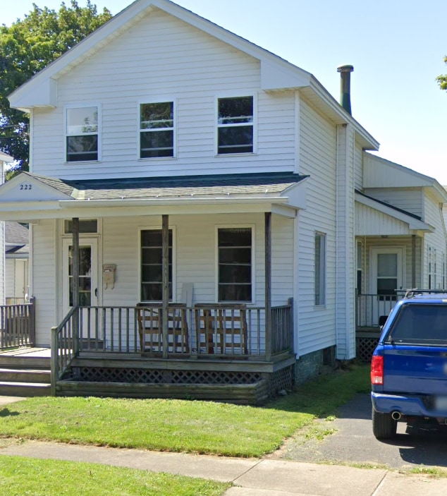 Building Photo - 222 W 4th St