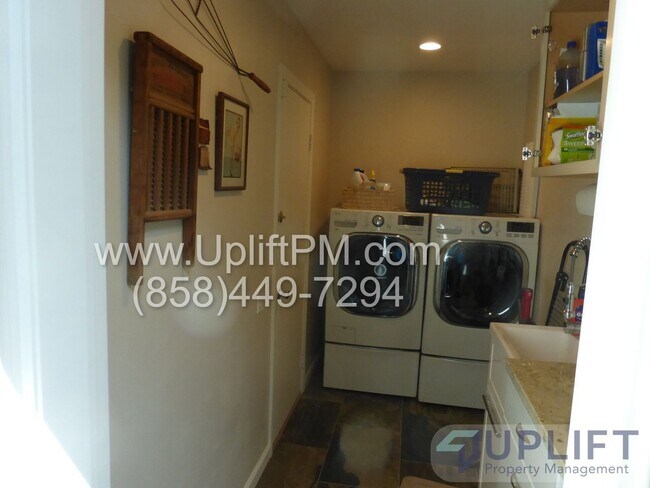 Building Photo - 14333 Sandown Ct