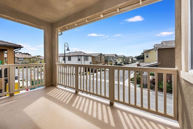 Building Photo - Village at Los Carneros 3 bed/ 2 bath Condo with 2-car garage and AC!