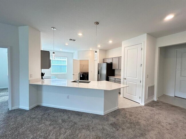 Building Photo - 305 Loch Ct