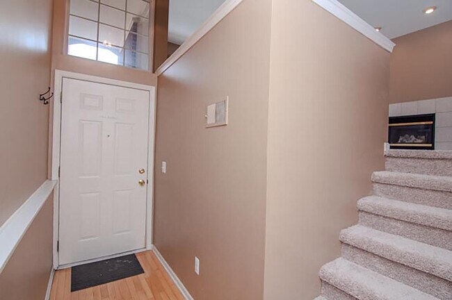 Building Photo - 448 Cherry Orchard Rd