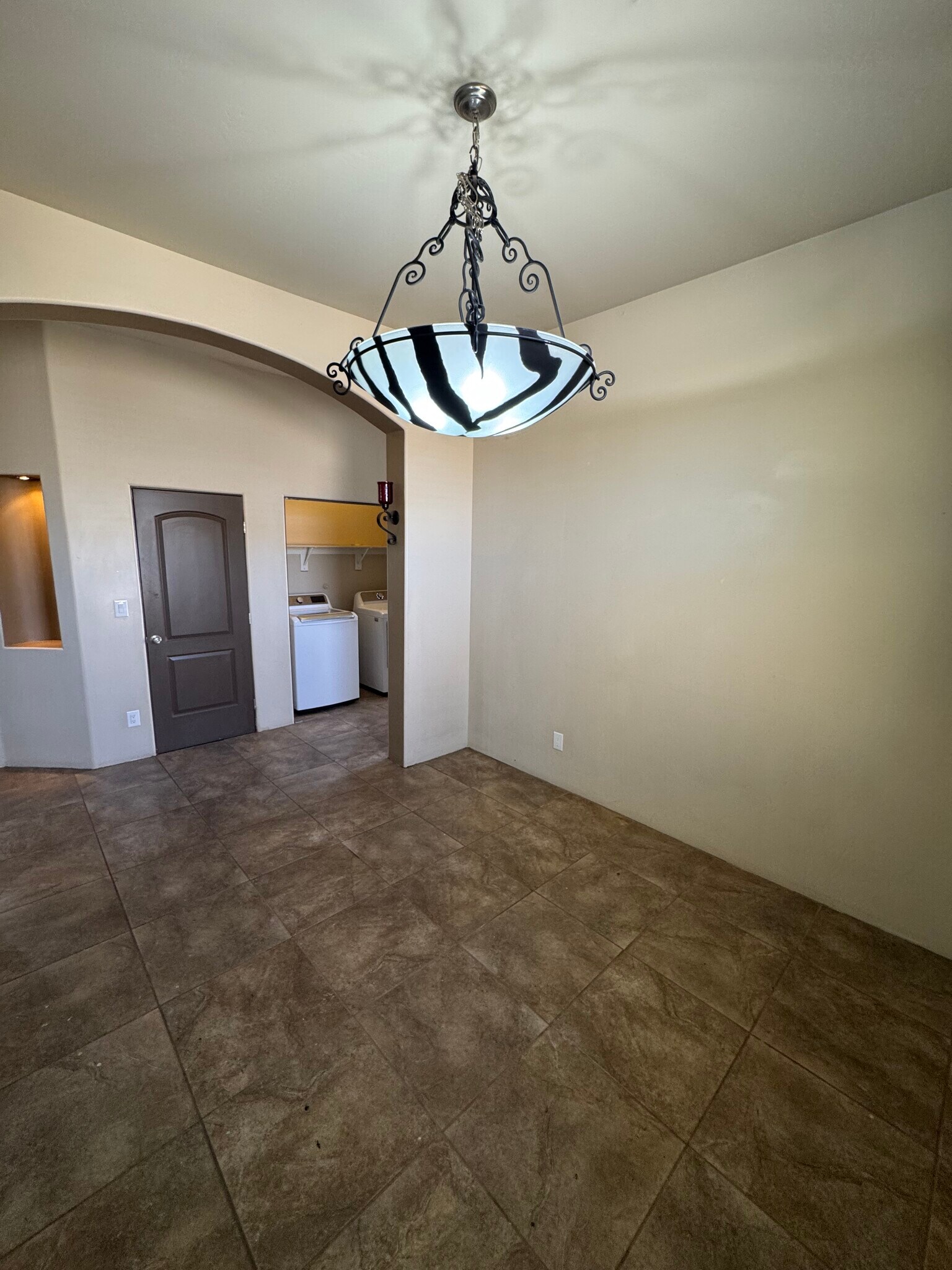 Building Photo - 4600 6th St NW