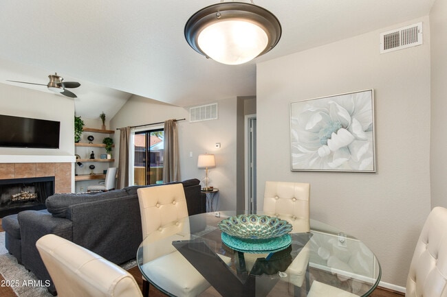 Building Photo - 5122 E Shea Blvd