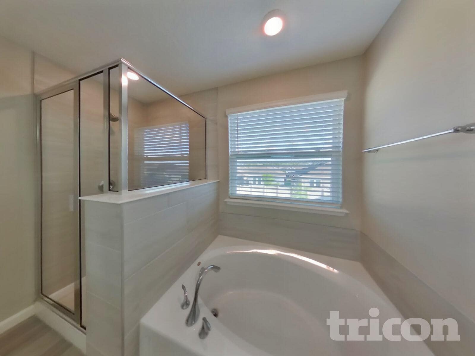 Building Photo - 9762 Lemon Grass Ln