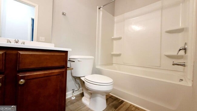 Building Photo - 2566 Piering Dr