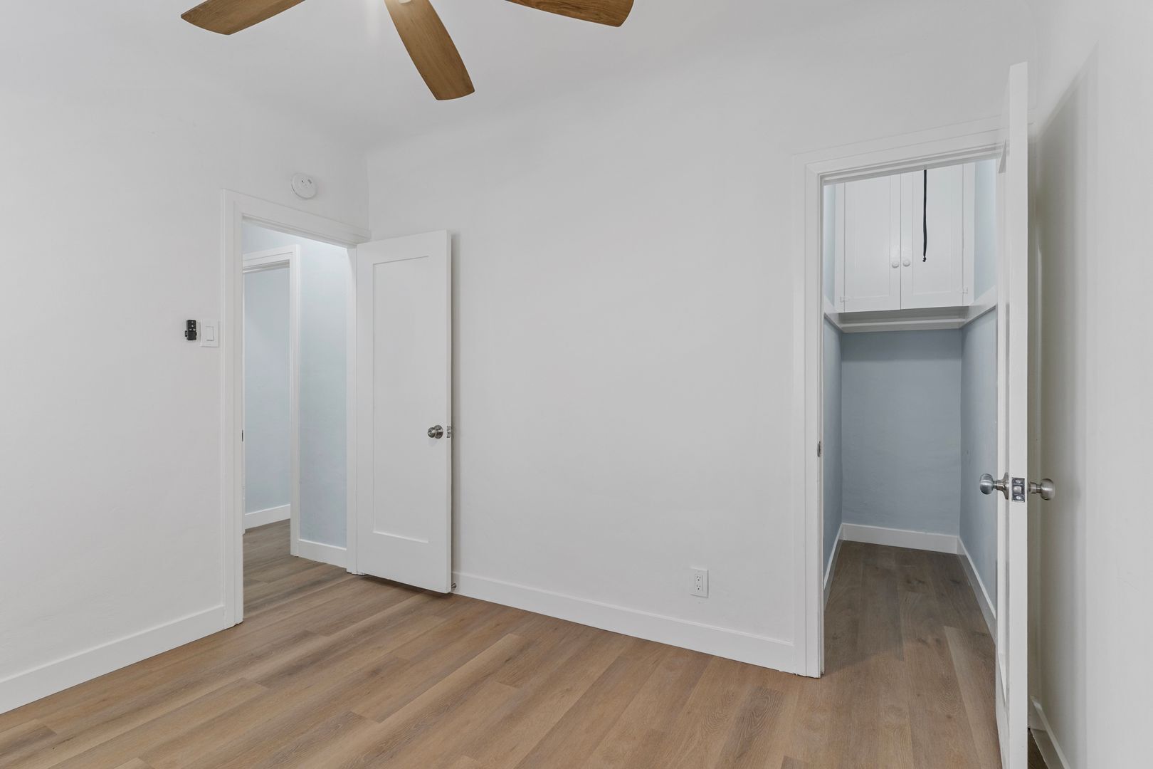 Building Photo - 1109 Loma Ave