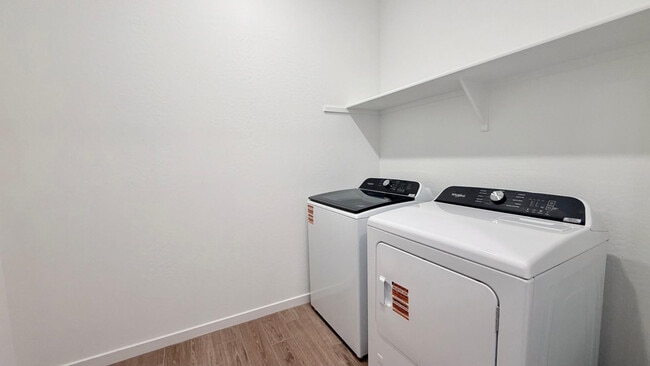 Building Photo - 15988 W Desert Spoon Dr