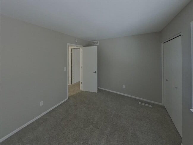 Building Photo - 2303 Leyland Cir