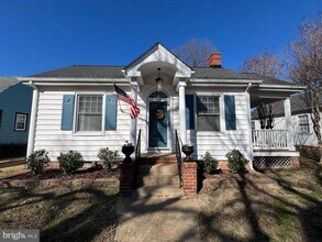 Building Photo - 1502 Greycourt Ave