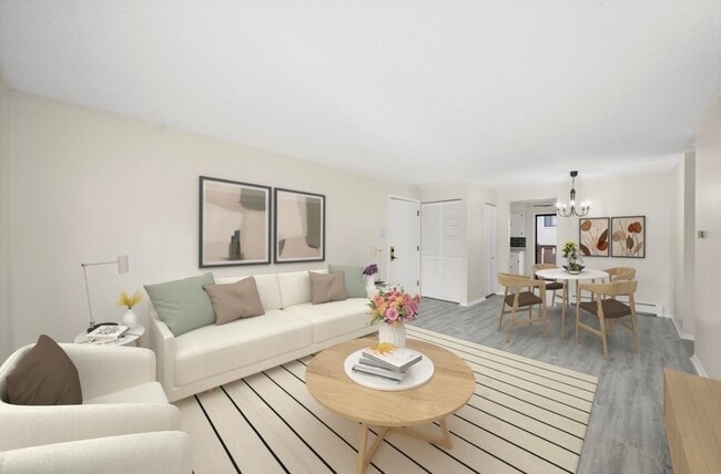 Building Photo - 2710 Northcreek Dr