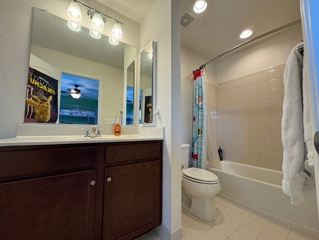 Building Photo - Amazing 6 Bed 5 Bath Single Family Home Wi...