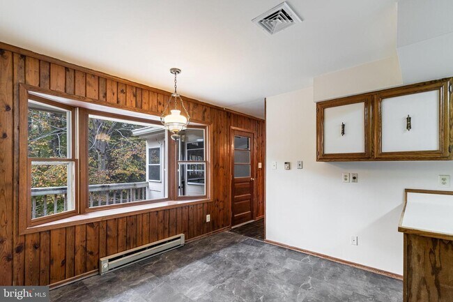 Building Photo - 12555 Trinity Dr