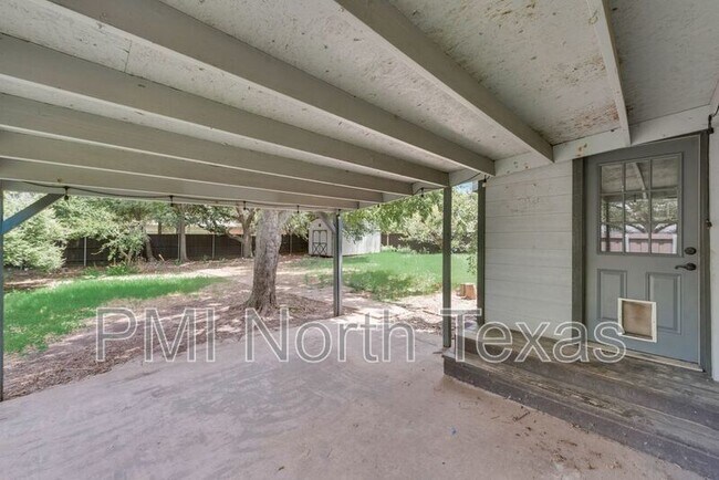 Building Photo - 9580 Magnolia Rd