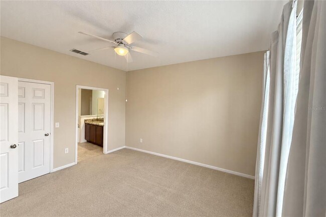 Building Photo - 152 Highland Meadows Ave