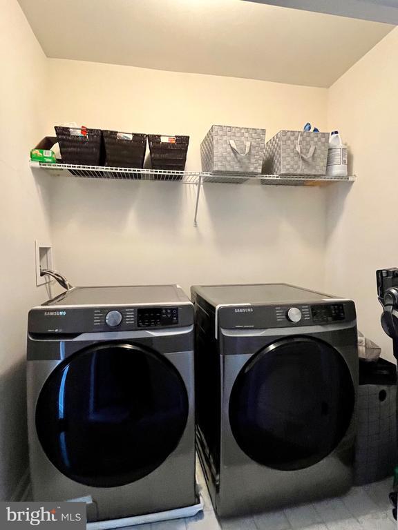 Building Photo - 2517 Francis Ln