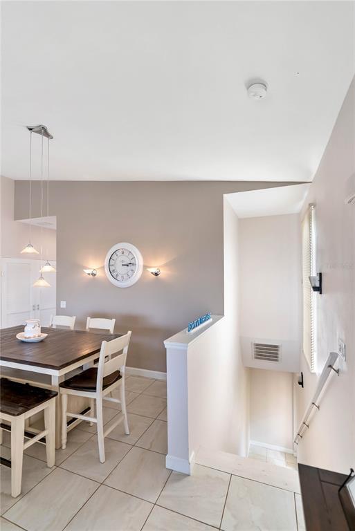 Building Photo - 6616 7th Ave Cir W