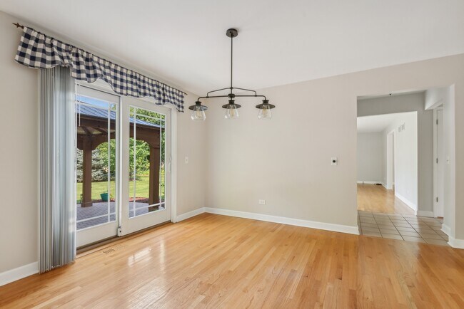 Building Photo - 1205 Brian Cir