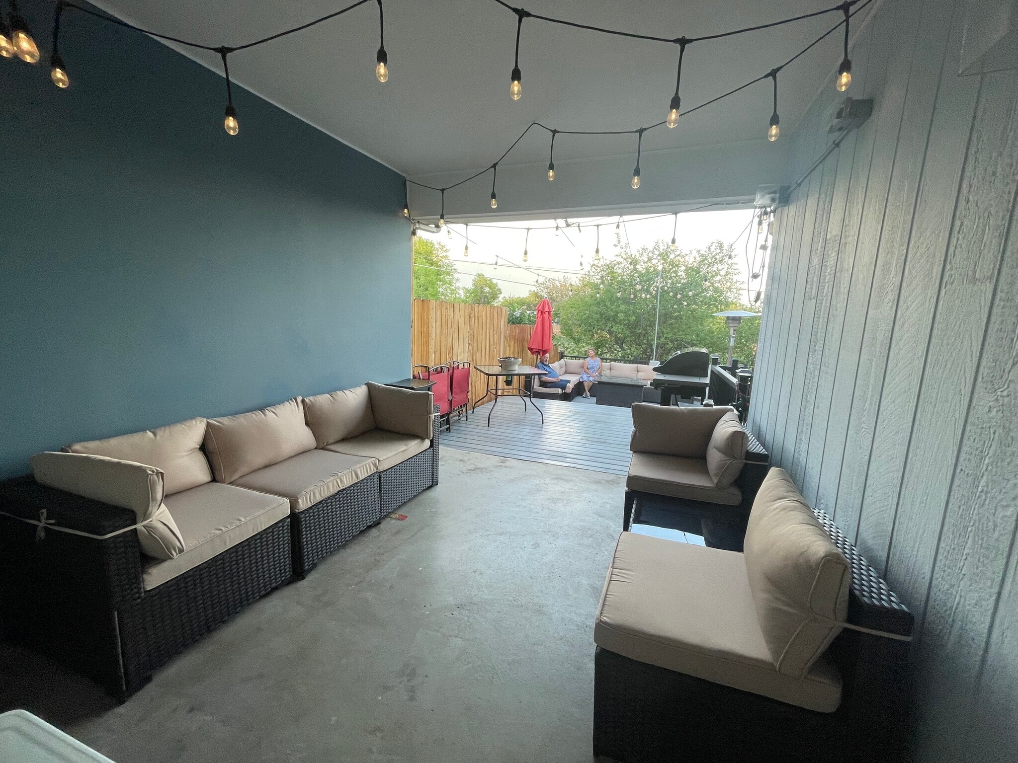 Covered outdoor space - 1180 S Depew St