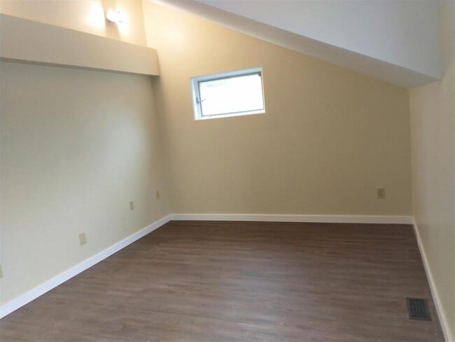 Building Photo - 1848 Arbordale