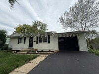 Building Photo - 689 Laurel Ave