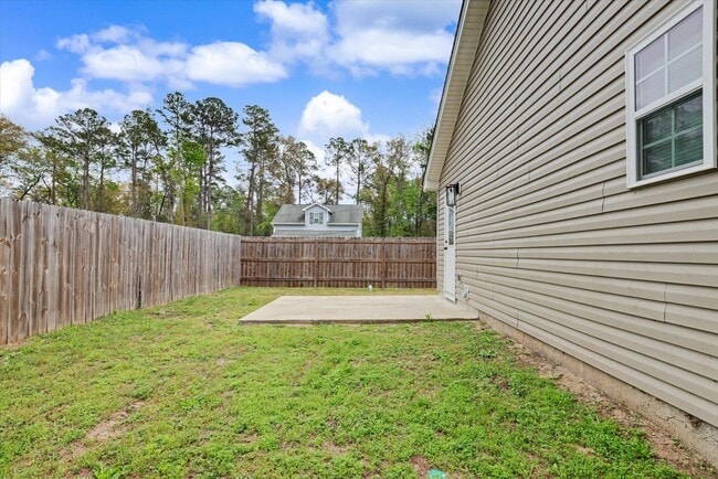 Building Photo - 28 Sudai St