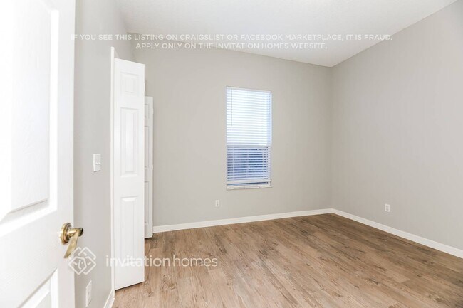 Building Photo - 4591 Misty Dawn Ct N